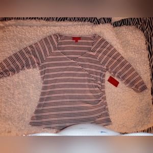 Jennifer Lopez pink & black long sleeve sweated. Size XL. NWT, never worn.